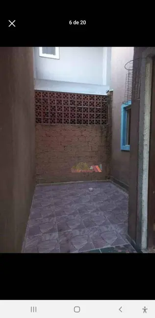 Sobrado com 4 quartos à venda, 71m2 em Campina da Barra, Araucaria - PR - imagem 8 Foto 8 de Sobrado com 4 quartos à venda, 71m2 em Campina da Barra, Araucaria - PR