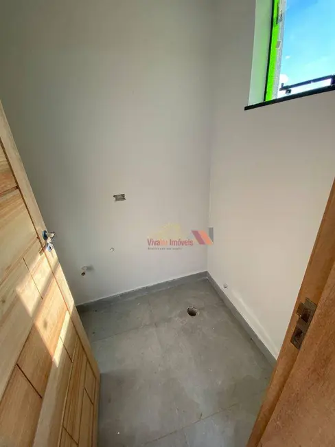 Sobrado com 3 quartos à venda, 141m2 em Costeira, Araucaria - PR - imagem 6 Foto 6 de Sobrado com 3 quartos à venda, 141m2 em Costeira, Araucaria - PR