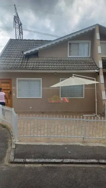 Sobrado com 3 quartos à venda, 66m2 em Costeira, Araucaria - PR - imagem 3 Foto 3 de Sobrado com 3 quartos à venda, 66m2 em Costeira, Araucaria - PR