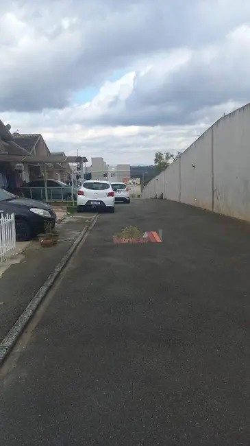 Sobrado com 3 quartos à venda, 66m2 em Costeira, Araucaria - PR - imagem 8 Foto 8 de Sobrado com 3 quartos à venda, 66m2 em Costeira, Araucaria - PR