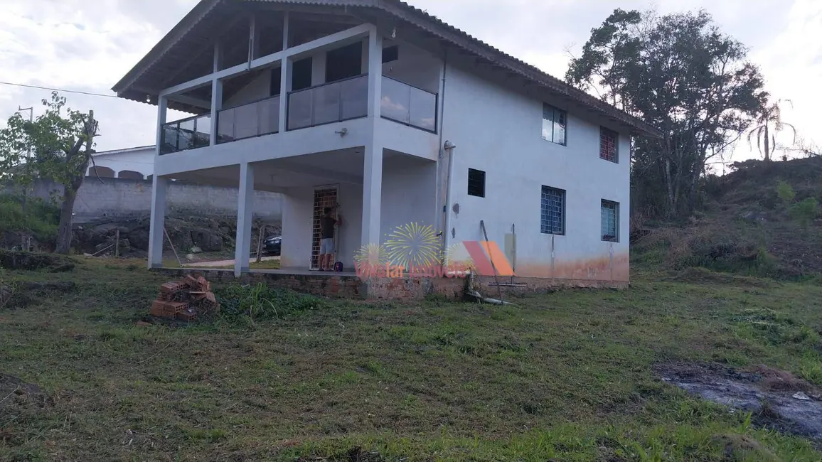 Foto 8 de Casa com 3 quartos à venda, 600m2 em Leão, Agudos Do Sul - PR