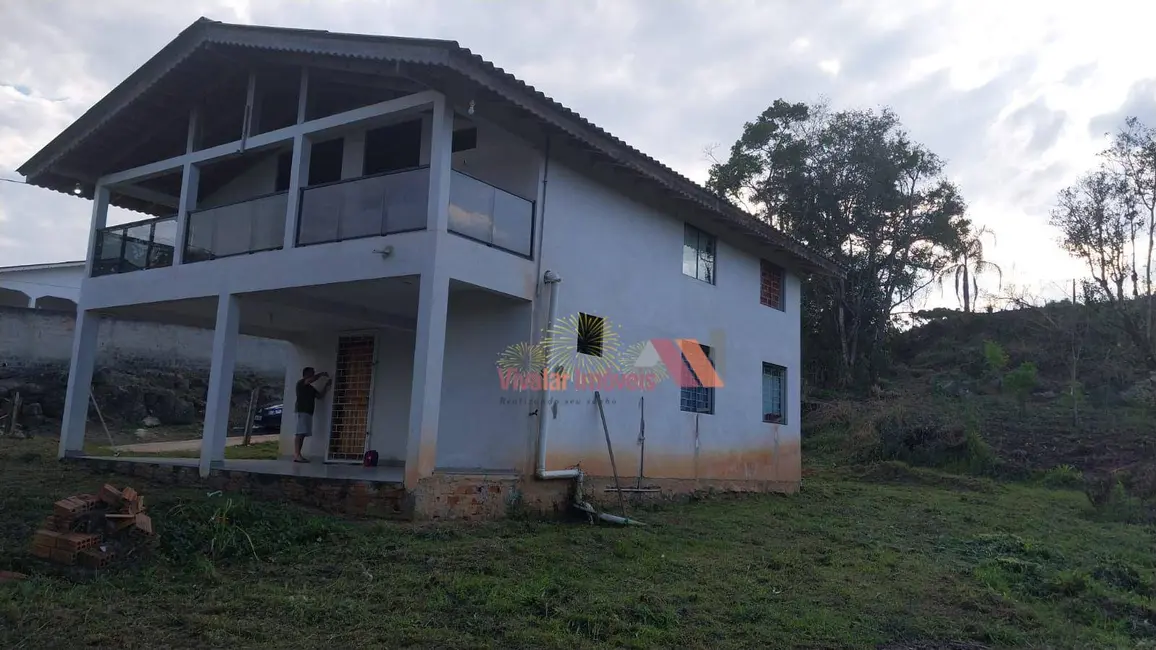 Foto 3 de Casa com 3 quartos à venda, 600m2 em Leão, Agudos Do Sul - PR
