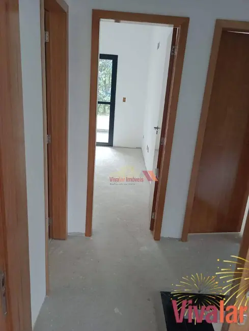 Sobrado com 3 quartos à venda, 225m2 em Thomaz Coelho, Araucaria - PR - imagem 8 Foto 8 de Sobrado com 3 quartos à venda, 225m2 em Thomaz Coelho, Araucaria - PR