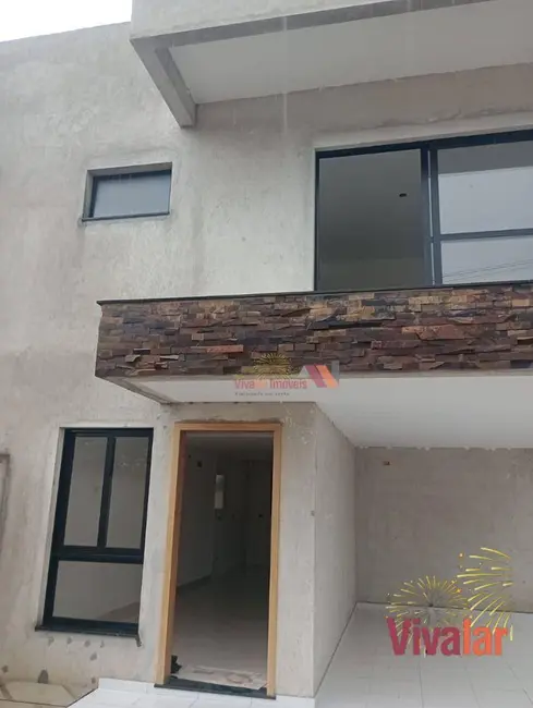 Foto 2 de Sobrado com 3 quartos à venda, 225m2 em Thomaz Coelho, Araucaria - PR