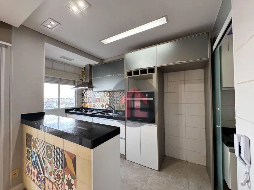 Apartamento com 3 quartos para alugar, 80m2 em Ponte Preta, Campinas - SP - imagem 3 Foto 3 de Apartamento com 3 quartos para alugar, 80m2 em Ponte Preta, Campinas - SP