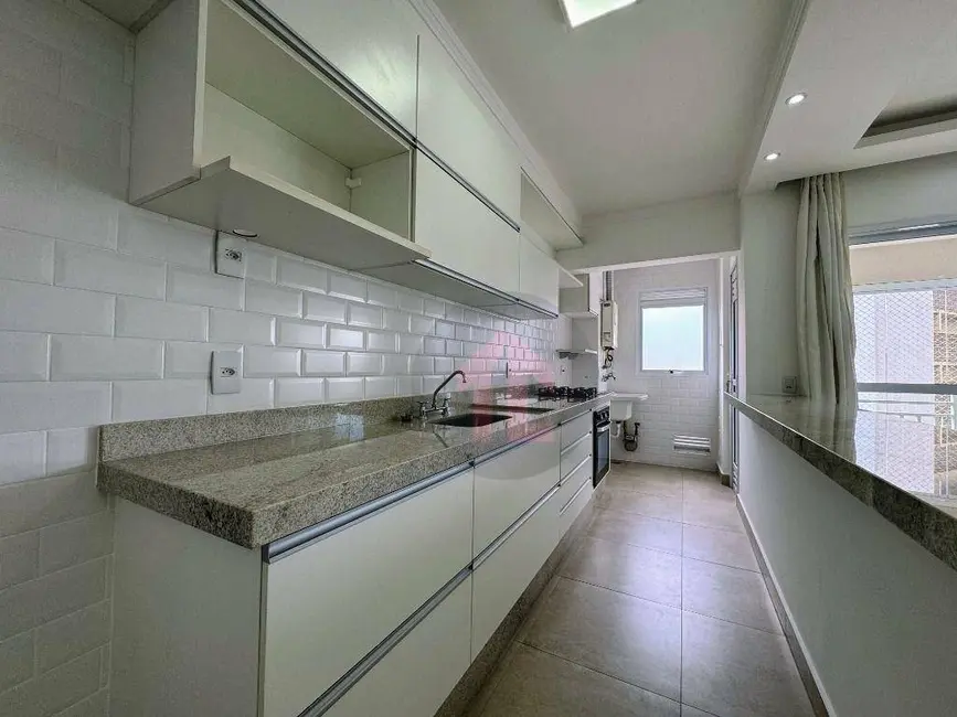 Foto 4 de Apartamento com 2 quartos para alugar, 65m2 em Cambuí, Campinas - SP