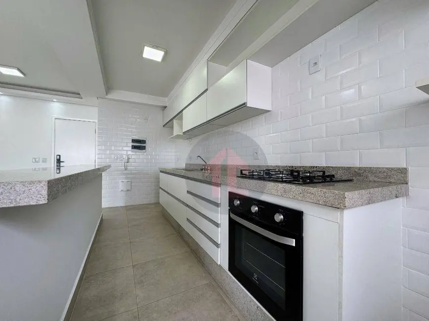 Foto 5 de Apartamento com 2 quartos para alugar, 65m2 em Cambuí, Campinas - SP
