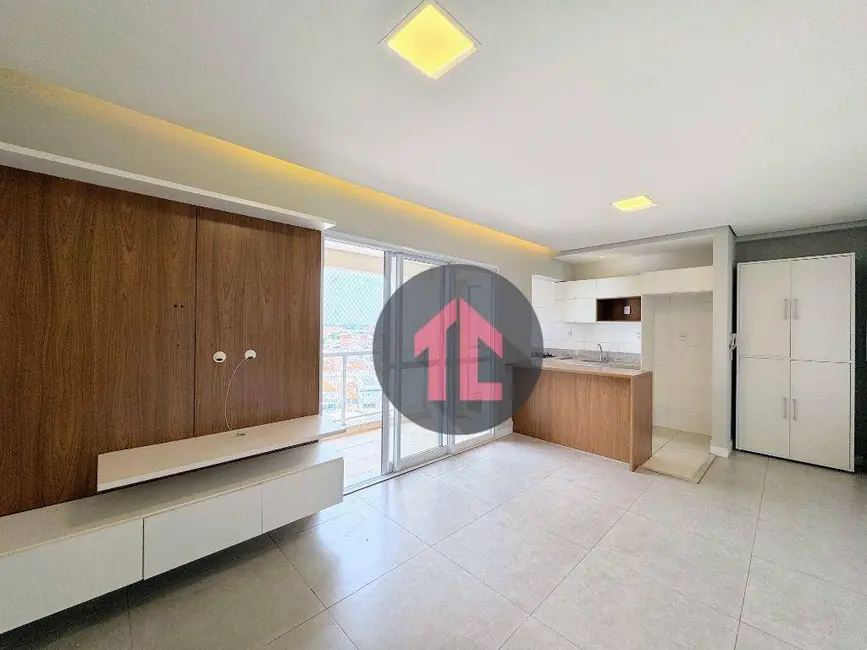 Foto 2 de Apartamento com 2 quartos para alugar, 66m2 em Taquaral, Campinas - SP