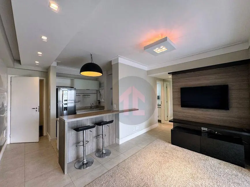 Foto 2 de Apartamento com 1 quarto para alugar, 47m2 em Centro, Campinas - SP