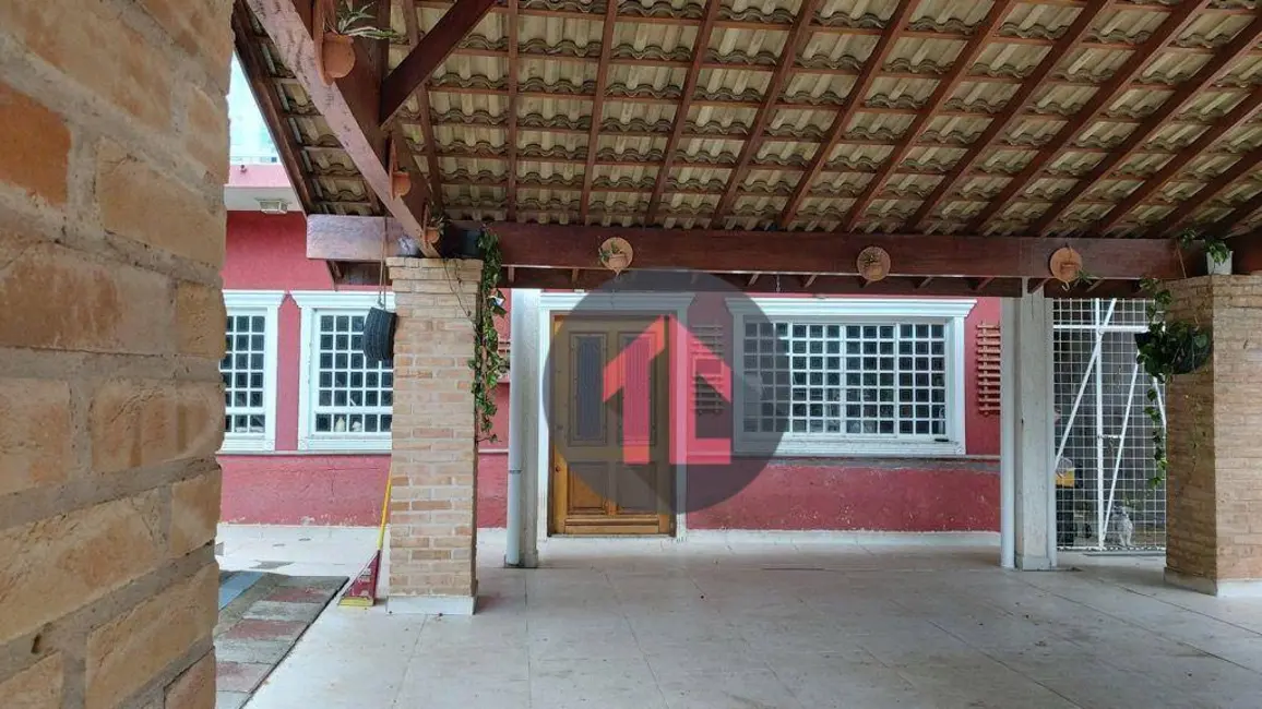 Chácara com 3 quartos à venda, 2015m2 em Parque Valinhos, Valinhos - SP - imagem 7 Foto 7 de Chácara com 3 quartos à venda, 2015m2 em Parque Valinhos, Valinhos - SP