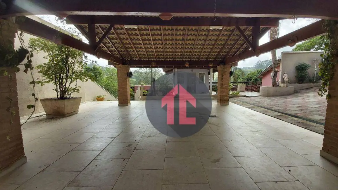 Chácara com 3 quartos à venda, 2015m2 em Parque Valinhos, Valinhos - SP - imagem 6 Foto 6 de Chácara com 3 quartos à venda, 2015m2 em Parque Valinhos, Valinhos - SP