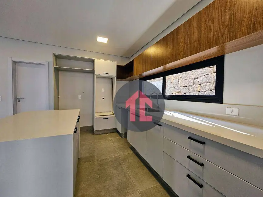 Sobrado com 4 quartos à venda, 458m2 em Alphaville Dom Pedro, Campinas - SP - imagem 5 Foto 5 de Sobrado com 4 quartos à venda, 458m2 em Alphaville Dom Pedro, Campinas - SP