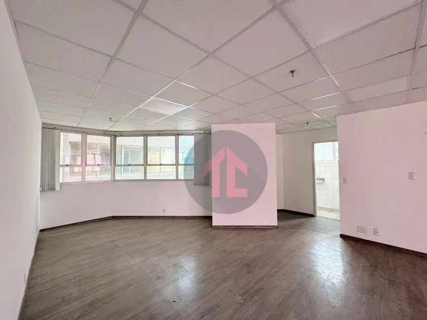 Sala Comercial para alugar, 129m2 em Centro, Campinas - SP - imagem 1 Foto 1 de Sala Comercial para alugar, 129m2 em Centro, Campinas - SP