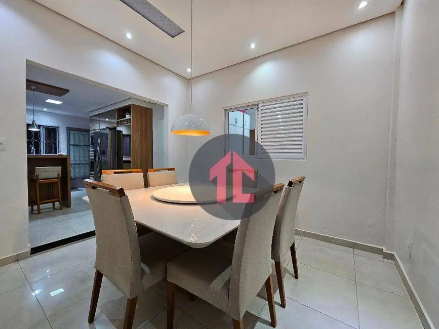 Foto 4 de Casa com 3 quartos à venda, 250m2 em Jardim São Francisco, Campinas - SP