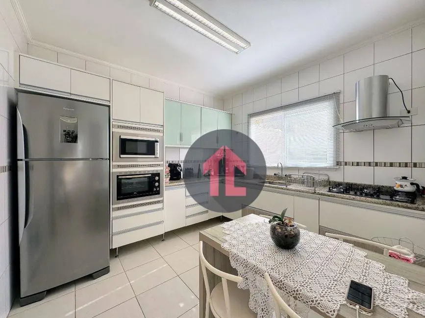 Casa de Condomínio com 3 quartos à venda, 396m2 em Valinhos - SP - imagem 8 Foto 8 de Casa de Condomínio com 3 quartos à venda, 396m2 em Valinhos - SP