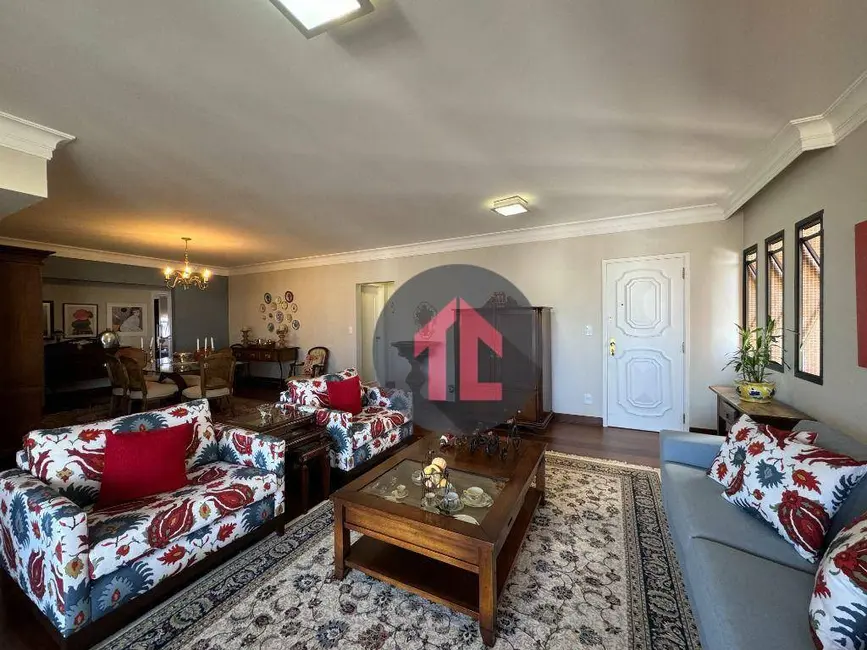 Apartamento com 3 quartos à venda e para alugar, 187m2 em Cambuí, Campinas - SP - imagem 3 Foto 3 de Apartamento com 3 quartos à venda e para alugar, 187m2 em Cambuí, Campinas - SP