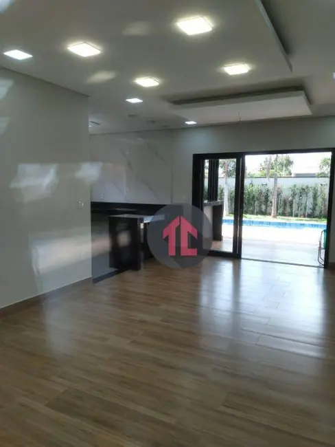 Casa de Condomínio com 4 quartos à venda, 300m2 em Paulinia - SP - imagem 7 Foto 7 de Casa de Condomínio com 4 quartos à venda, 300m2 em Paulinia - SP