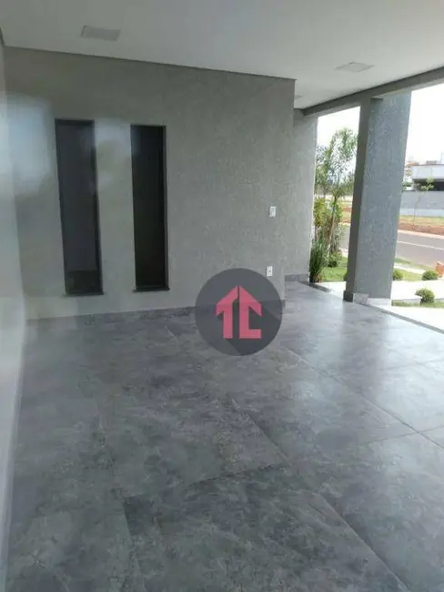 Casa de Condomínio com 4 quartos à venda, 300m2 em Paulinia - SP - imagem 5 Foto 5 de Casa de Condomínio com 4 quartos à venda, 300m2 em Paulinia - SP