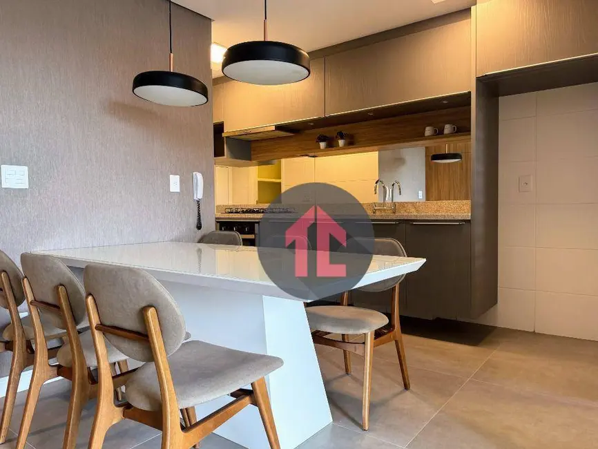 Foto 4 de Apartamento com 2 quartos para alugar, 92m2 em Cambuí, Campinas - SP