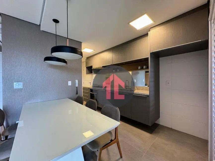 Foto 5 de Apartamento com 2 quartos para alugar, 92m2 em Cambuí, Campinas - SP