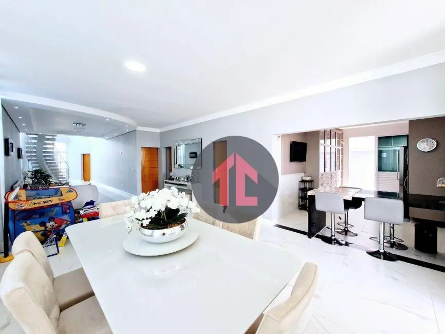 Foto 3 de Casa de Condomínio com 5 quartos à venda, 560m2 em Swiss Park, Campinas - SP