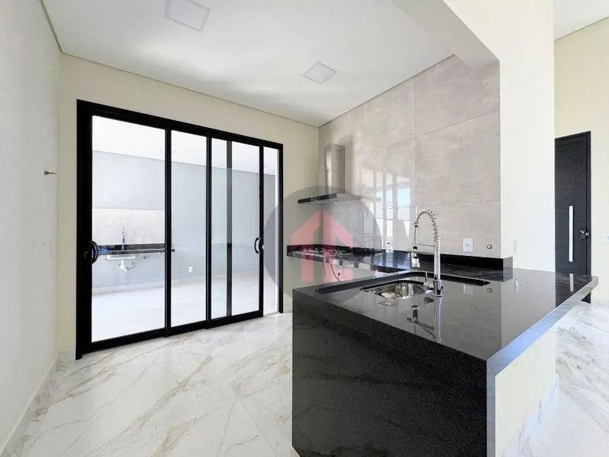 Foto 5 de Casa de Condomínio com 3 quartos à venda, 250m2 em Monte Mor - SP