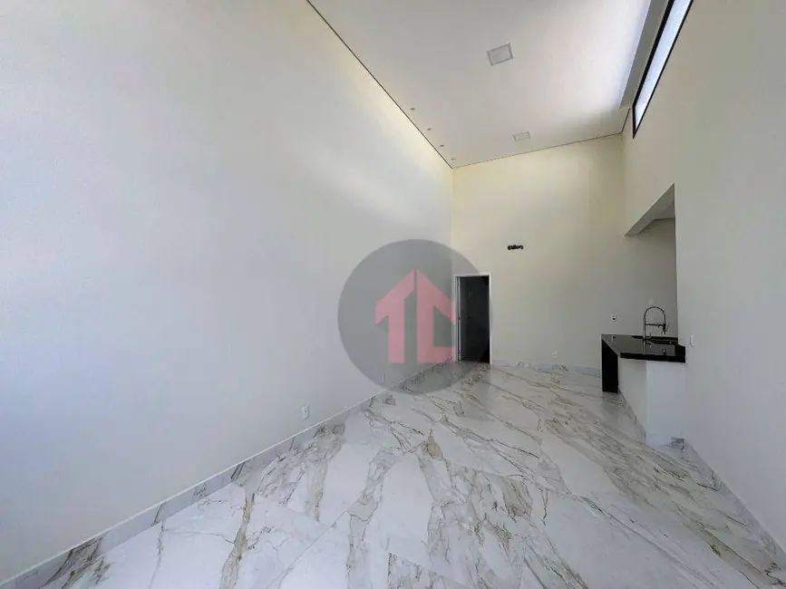 Foto 2 de Casa de Condomínio com 3 quartos à venda, 250m2 em Monte Mor - SP