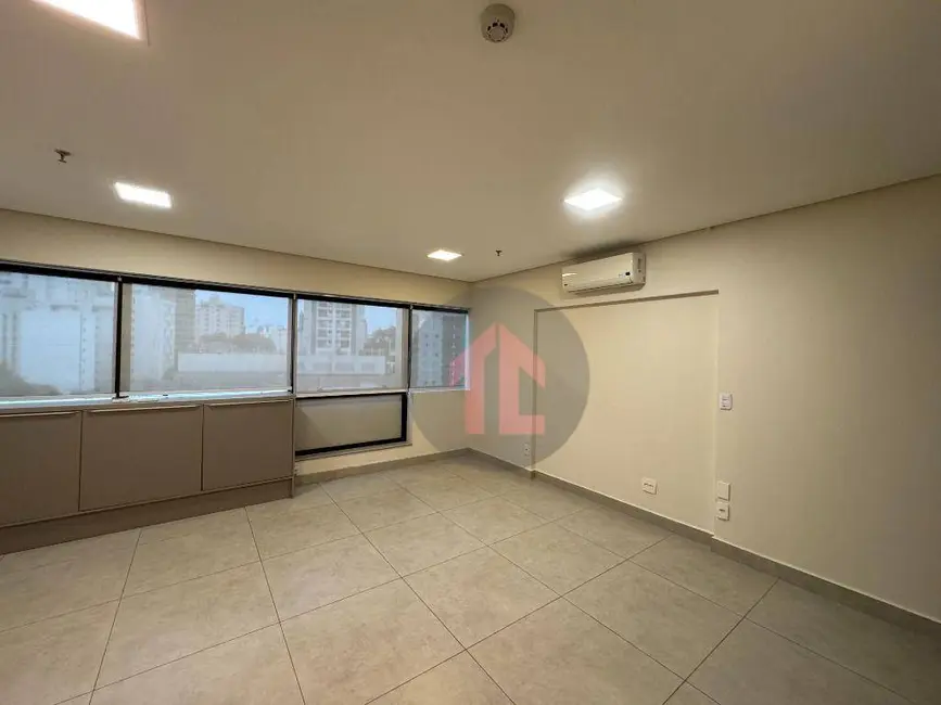 Sala Comercial à venda e para alugar, 40m2 em Vila Itapura, Campinas - SP - imagem 4 Foto 4 de Sala Comercial à venda e para alugar, 40m2 em Vila Itapura, Campinas - SP