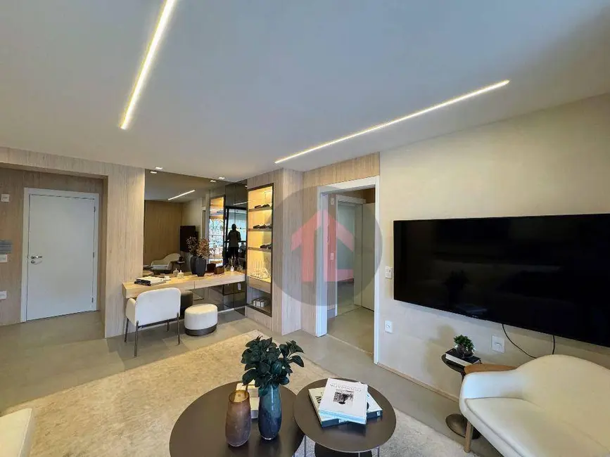 Foto 2 de Apartamento com 3 quartos à venda, 126m2 em Cambuí, Campinas - SP