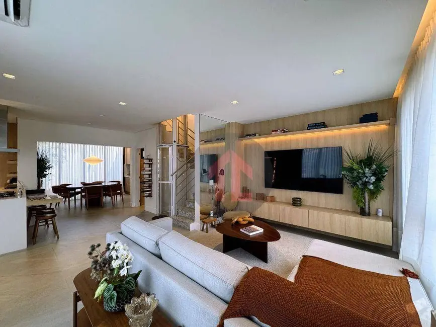 Foto 2 de Casa de Condomínio com 3 quartos à venda, 127m2 em Swiss Park, Campinas - SP