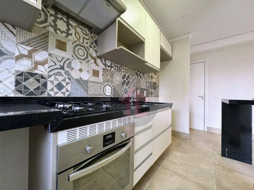 Foto 6 de Apartamento com 2 quartos para alugar, 62m2 em Taquaral, Campinas - SP