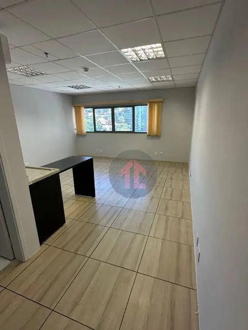 Sala Comercial para alugar, 35m2 em Cambuí, Campinas - SP - imagem 3 Foto 3 de Sala Comercial para alugar, 35m2 em Cambuí, Campinas - SP