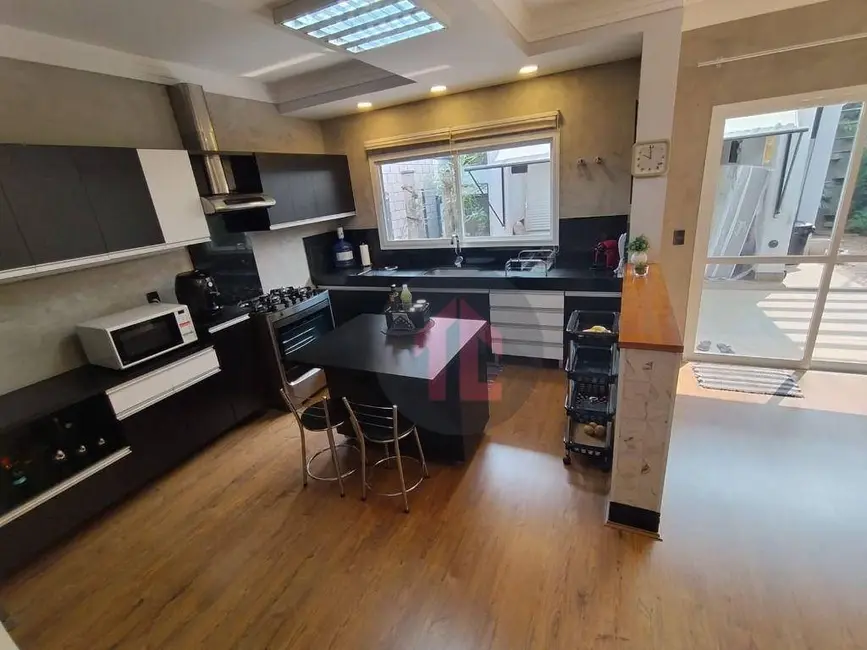 Casa de Condomínio com 3 quartos à venda, 378m2 em Parque Rural Fazenda Santa Cândida, Campinas - SP - imagem 1 Foto 1 de Casa de Condomínio com 3 quartos à venda, 378m2 em Parque Rural Fazenda Santa Cândida, Campinas - SP