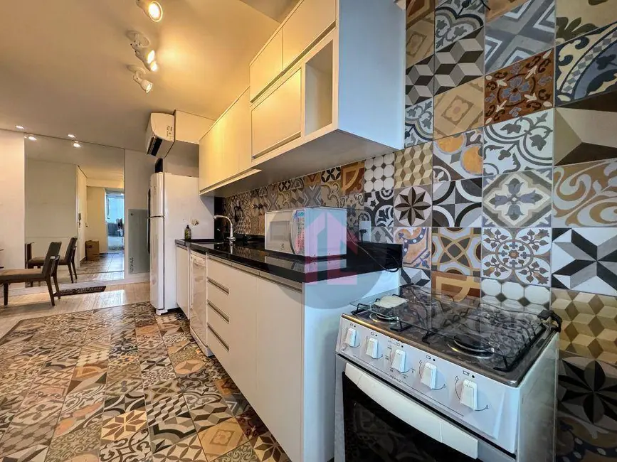 Apartamento com 1 quarto para alugar, 70m2 em Centro, Campinas - SP - imagem 8 Foto 8 de Apartamento com 1 quarto para alugar, 70m2 em Centro, Campinas - SP