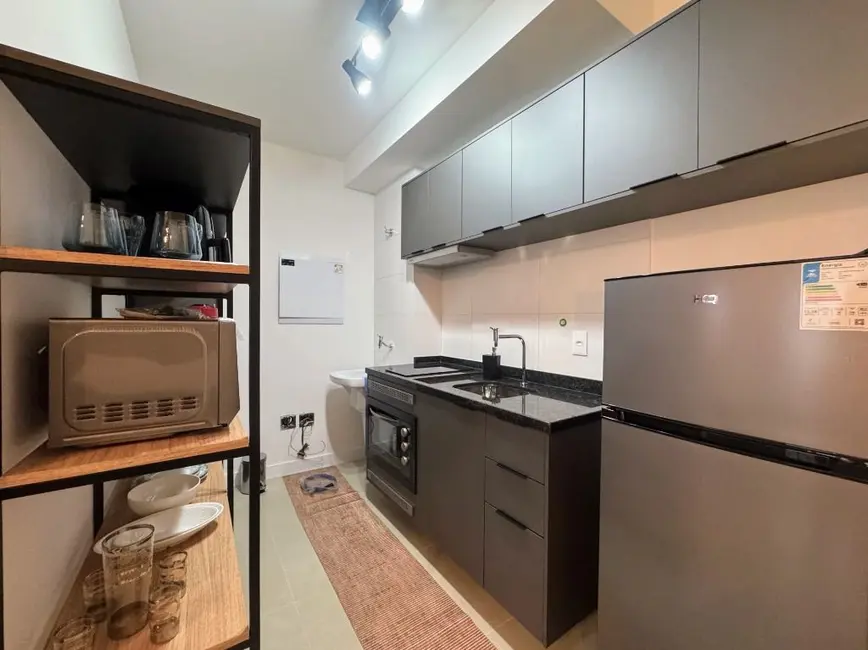 Foto 4 de Kitnet com 1 quarto para alugar, 45m2 em Centro, Campinas - SP