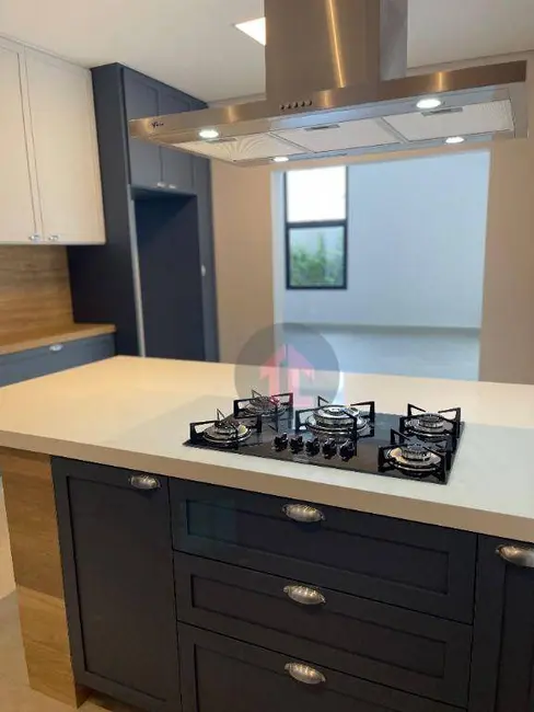 Sobrado com 4 quartos à venda, 386m2 em Loteamento Parque dos Alecrins, Campinas - SP - imagem 4 Foto 4 de Sobrado com 4 quartos à venda, 386m2 em Loteamento Parque dos Alecrins, Campinas - SP