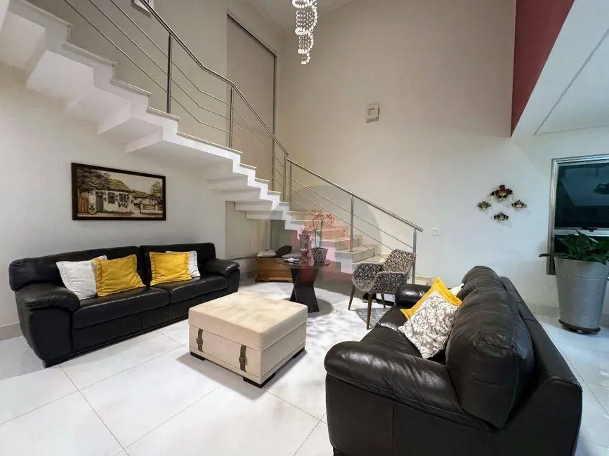 Casa de Condomínio com 4 quartos à venda, 390m2 em Paulinia - SP - imagem 2 Foto 2 de Casa de Condomínio com 4 quartos à venda, 390m2 em Paulinia - SP