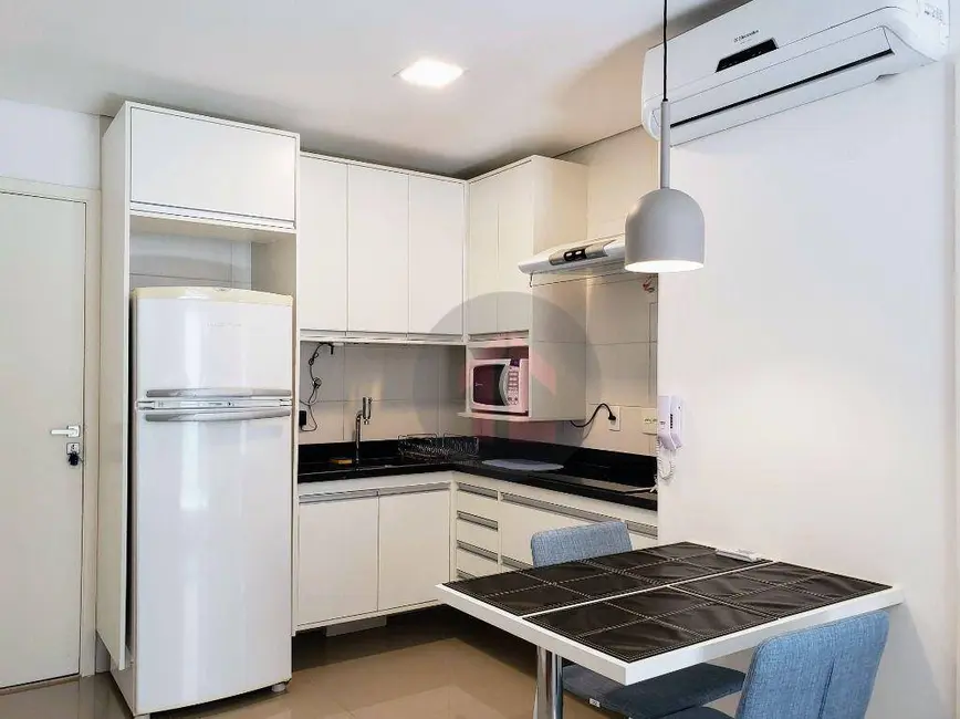 Foto 3 de Apartamento com 1 quarto para alugar, 40m2 em Cambuí, Campinas - SP