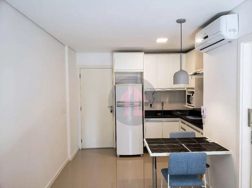 Foto 2 de Apartamento com 1 quarto para alugar, 40m2 em Cambuí, Campinas - SP