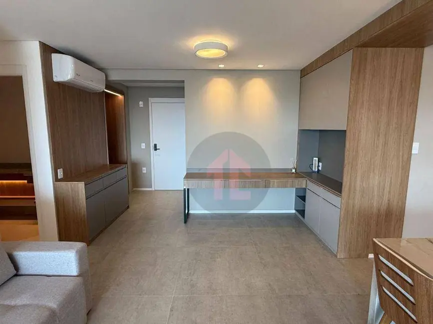 Foto 3 de Apartamento com 3 quartos à venda e para alugar, 126m2 em Cambuí, Campinas - SP