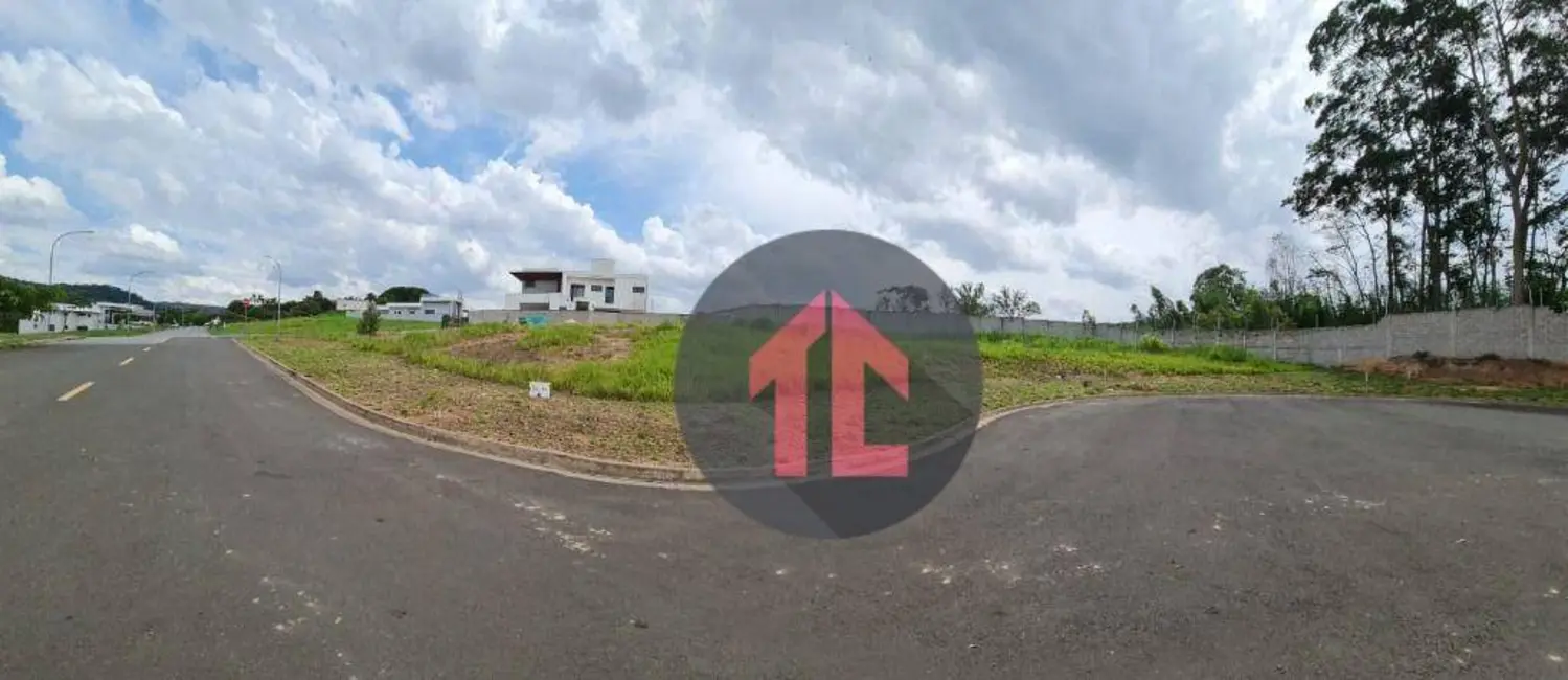Foto 1 de Terreno / Lote à venda, 611m2 em Valinhos - SP