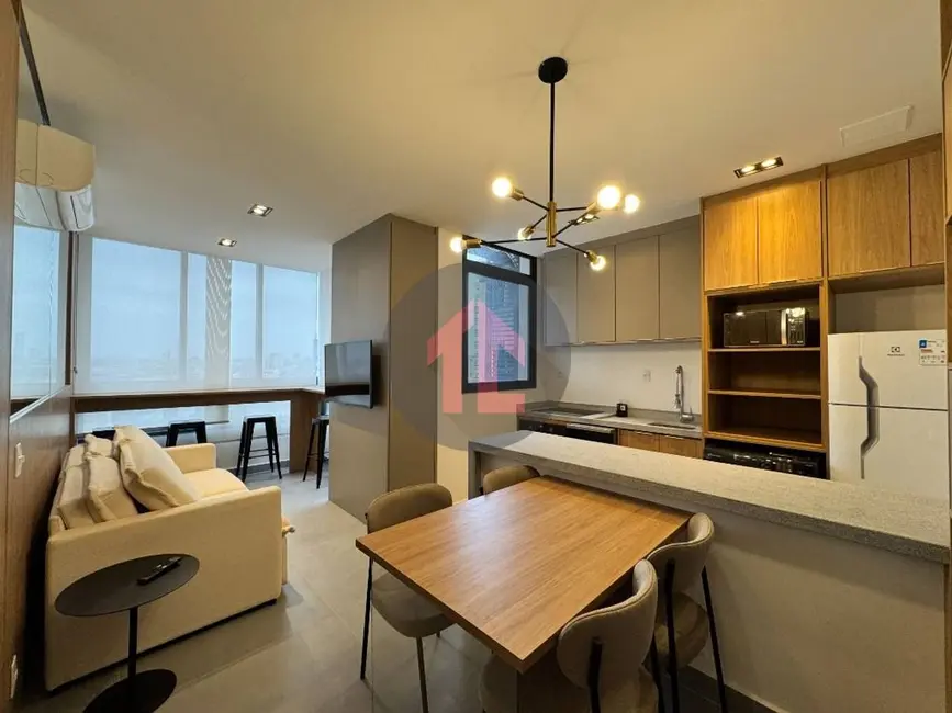 Apartamento com 1 quarto para alugar, 43m2 em Cambuí, Campinas - SP - imagem 1 Foto 1 de Apartamento com 1 quarto para alugar, 43m2 em Cambuí, Campinas - SP
