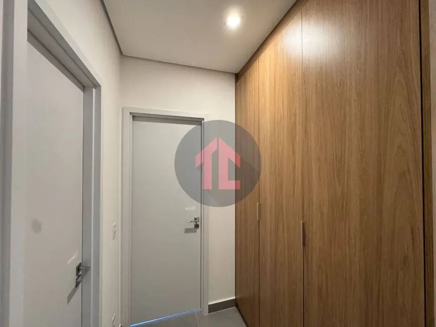 Foto 4 de Apartamento com 1 quarto para alugar, 43m2 em Cambuí, Campinas - SP