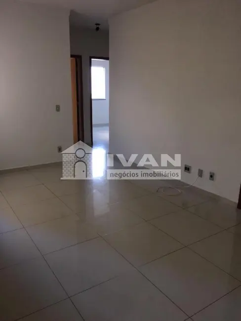 Foto 1 de Apartamento com 3 quartos à venda, 61m2 em Uberlandia - MG