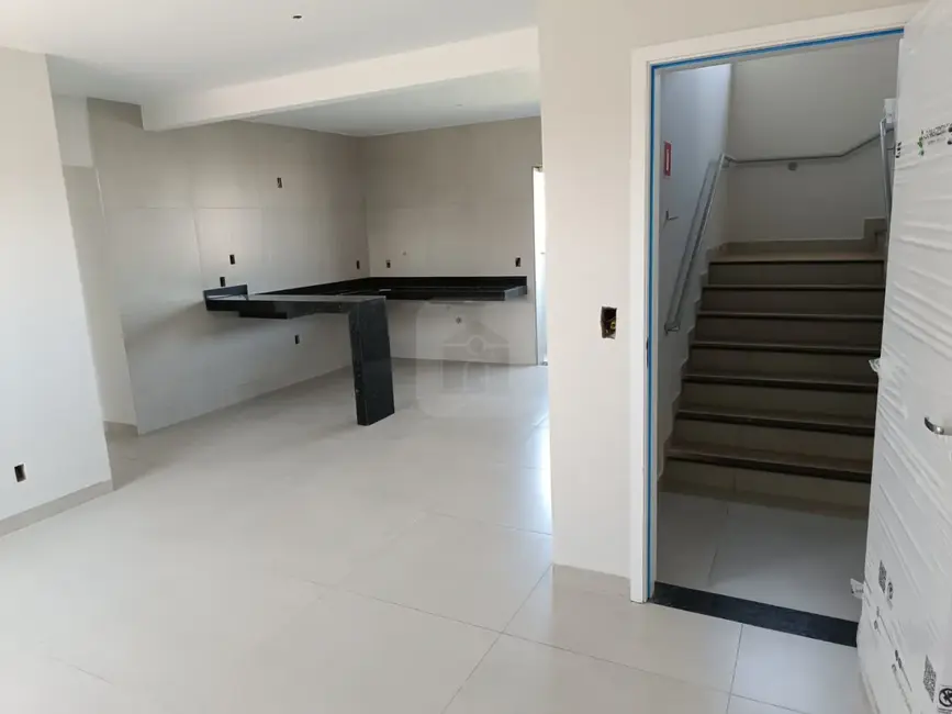 Foto 1 de Apartamento com 3 quartos à venda, 81m2 em Uberlandia - MG