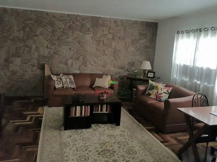 Sobrado com 4 quartos à venda, 360m2 em Sao Jose Dos Campos - SP - imagem 6 Foto 6 de Sobrado com 4 quartos à venda, 360m2 em Sao Jose Dos Campos - SP