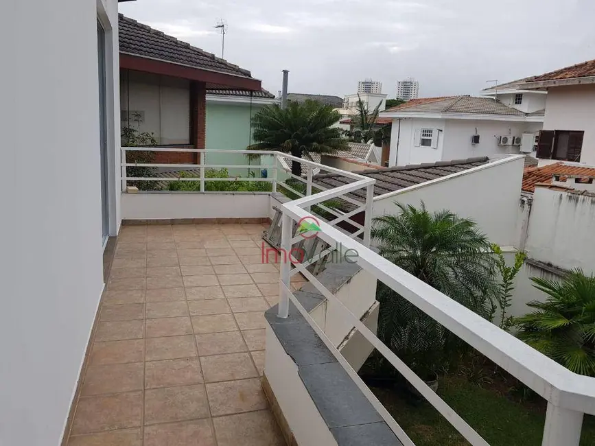 Sobrado com 4 quartos à venda, 360m2 em Sao Jose Dos Campos - SP - imagem 3 Foto 3 de Sobrado com 4 quartos à venda, 360m2 em Sao Jose Dos Campos - SP