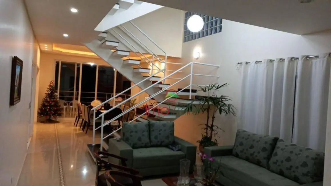 Foto 2 de Casa de Condomínio com 4 quartos à venda, 370m2 em Sao Jose Dos Campos - SP