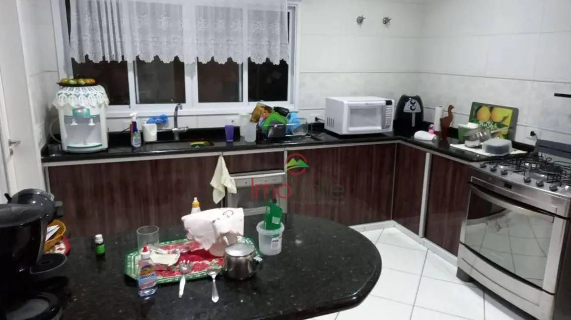 Foto 4 de Casa de Condomínio com 4 quartos à venda, 370m2 em Sao Jose Dos Campos - SP