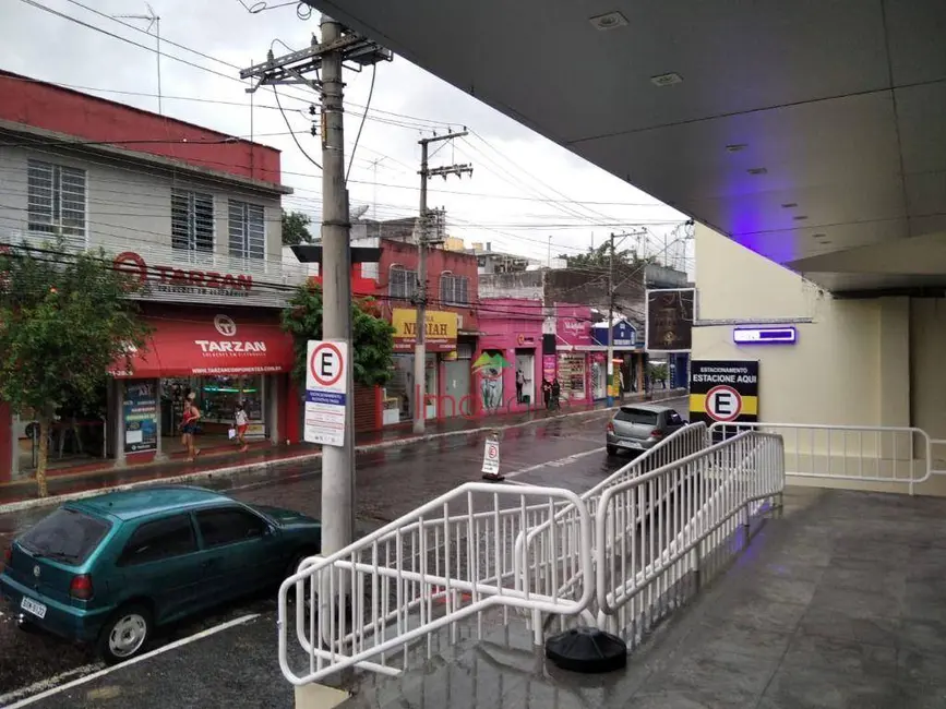 Foto 2 de Loja para alugar, 1200m2 em Sao Jose Dos Campos - SP